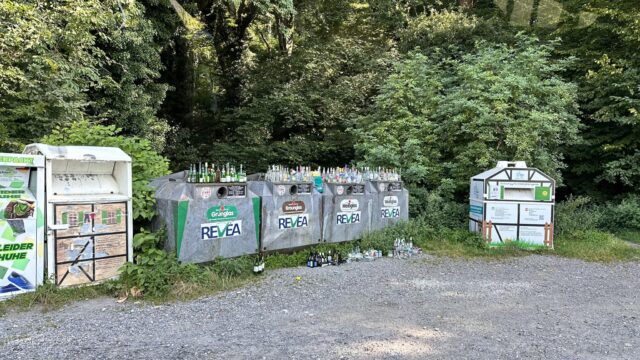 Ärger über volle Glascontainer in Leichlingen - 2